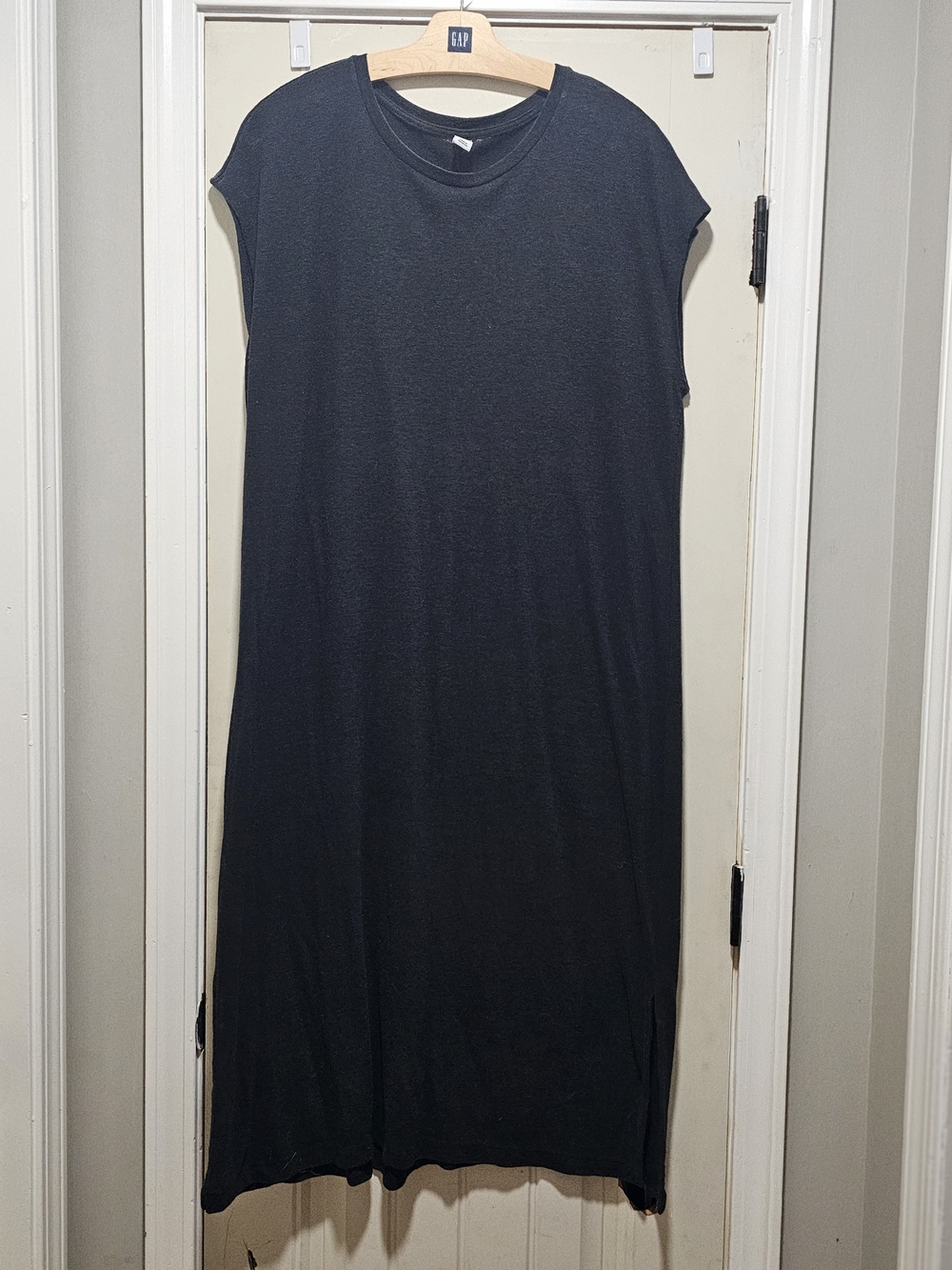 Old Navy Black Sleeveless Maxi Dress
